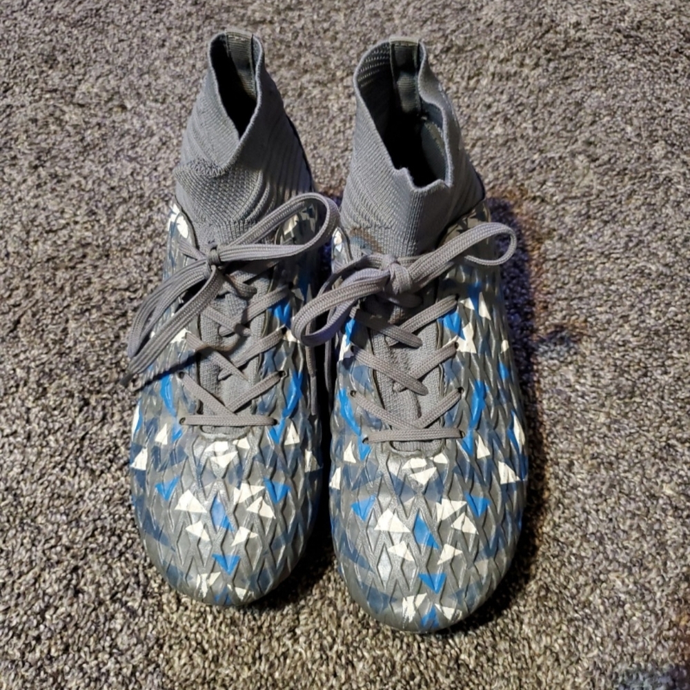Source Unknown Gray and Blue Sneakers with Camouflage Design
